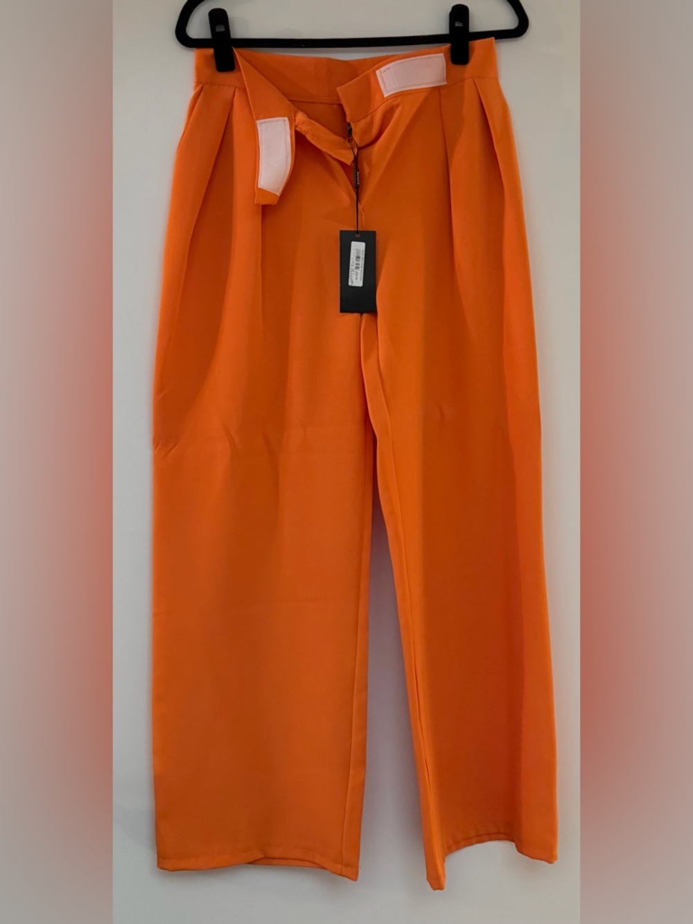 orange trousers